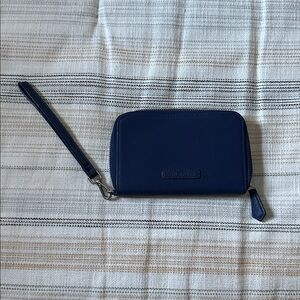 Vera Bradley Saffiano Accordion brand new navy wallet.